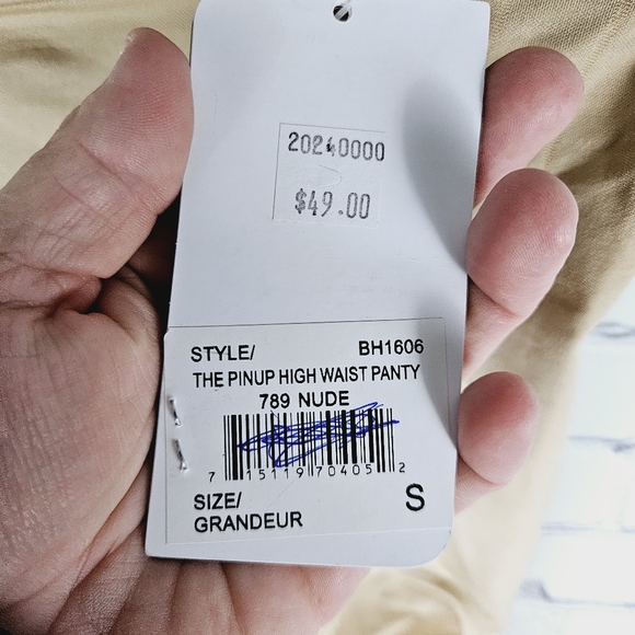 BODY HUSH | BH1606 The Pinup high waist panty - Picture 4 of 6